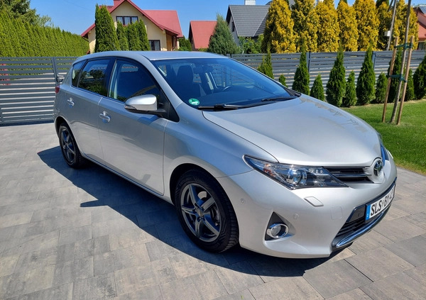 Toyota Auris cena 44900 przebieg: 129000, rok produkcji 2013 z Rzeszów małe 497